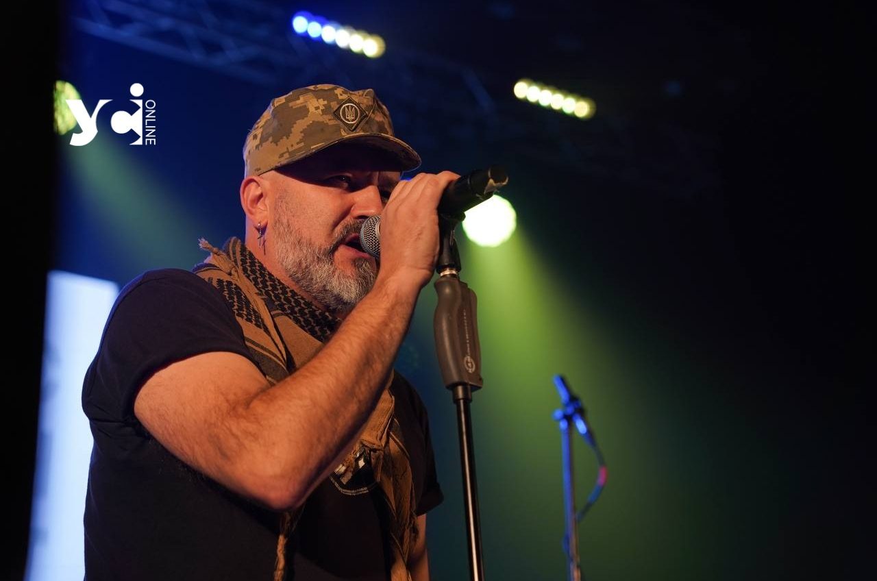 «Гартують марші нас до боротьби»: в Одесі відбувся перформанс на підтримку морального духу (фото) «фото»