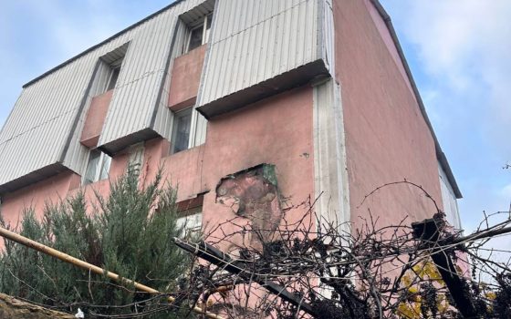 Ранковою атакою безпілотників на Одесу росіяни пошкодили будинок (фото) «фото»