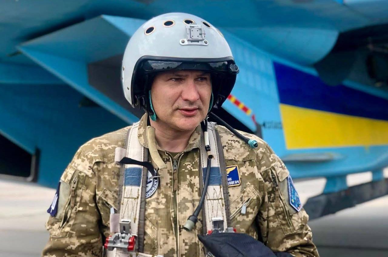 Понад 150 бойових вильотів: Герой України полковник Олександр Довгач отримав «Золоту Зірку» (фото) «фото»