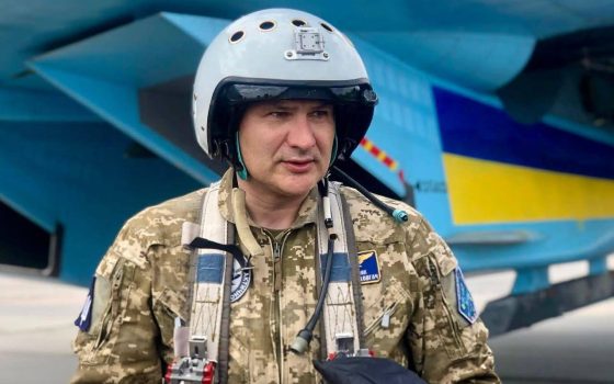 Понад 150 бойових вильотів: Герой України полковник Олександр Довгач отримав «Золоту Зірку» (фото) «фото»