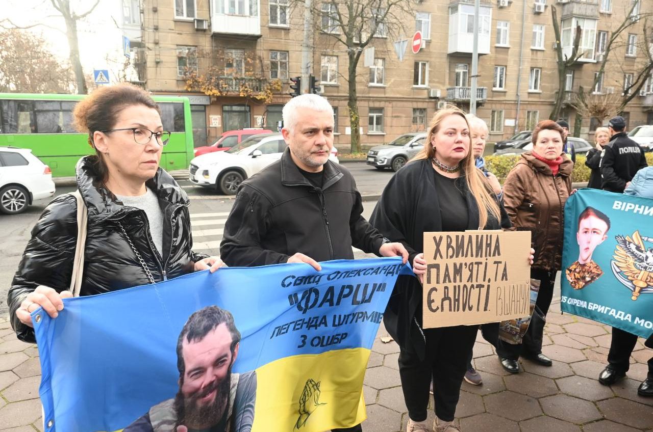 Одеса зупинятиметься щоранку під час хвилини мовчання (фото, відео) «фото»