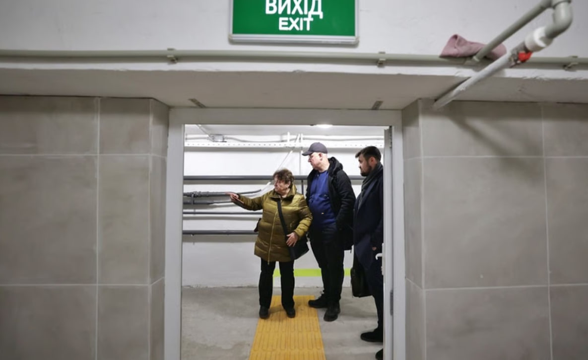 Існуючих в Україні укриттів вистачає лише на половину населення — МВС «фото»