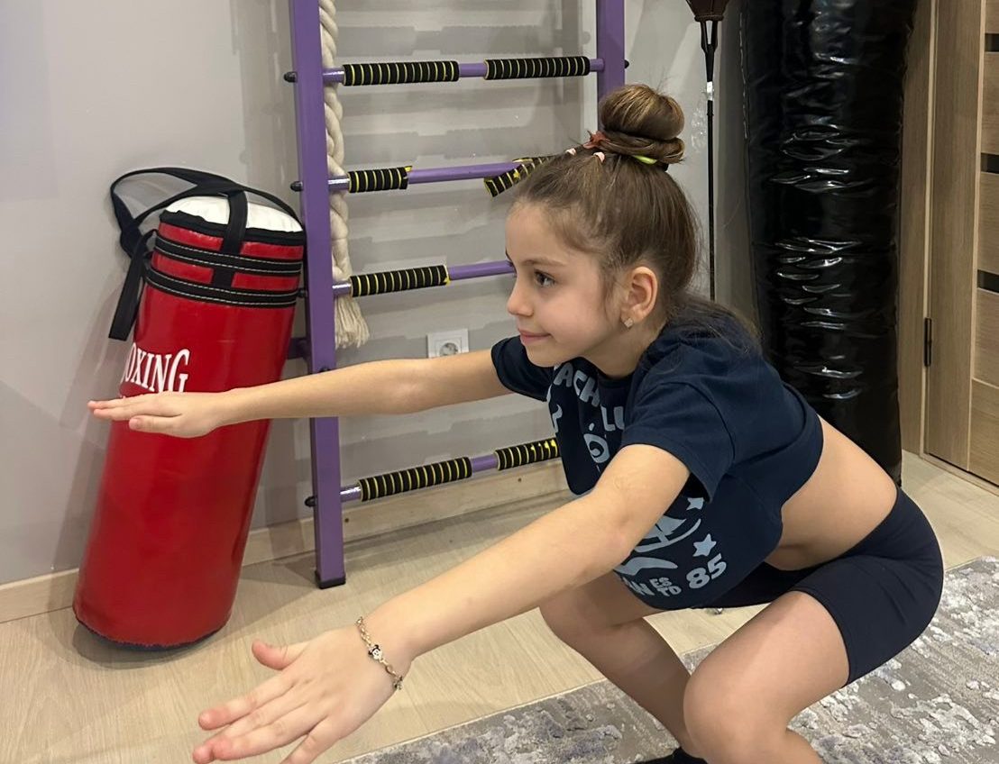 Маленька одеситка встановила національний рекорд з присідання «фото»