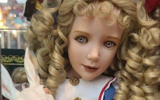 У Домі Блещунова відкриється виставка «Крізь Дзеркало до Дивокраю» (фото) «фото»