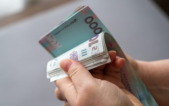 Українці частіше беруть кредити, а банки — позиваються на боржників «фото»