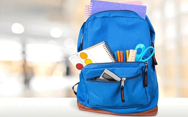 Майже всі батьки першачків подалися на «Пакунок школяра» «фото»