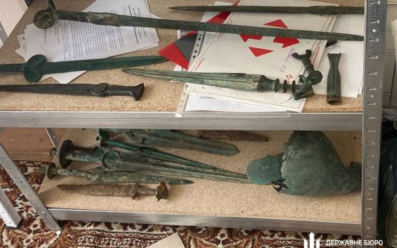 Колишній нардеп викрав понад 7 тисяч культурних цінностей: ДБР допомогло передати все в музей (фото, відео) «фото»