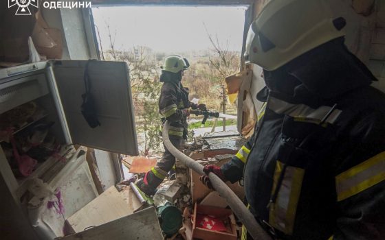 В Кілії у квартирі вибухнув газ: рятувальники витягли двох постраждалих (фото) «фото»