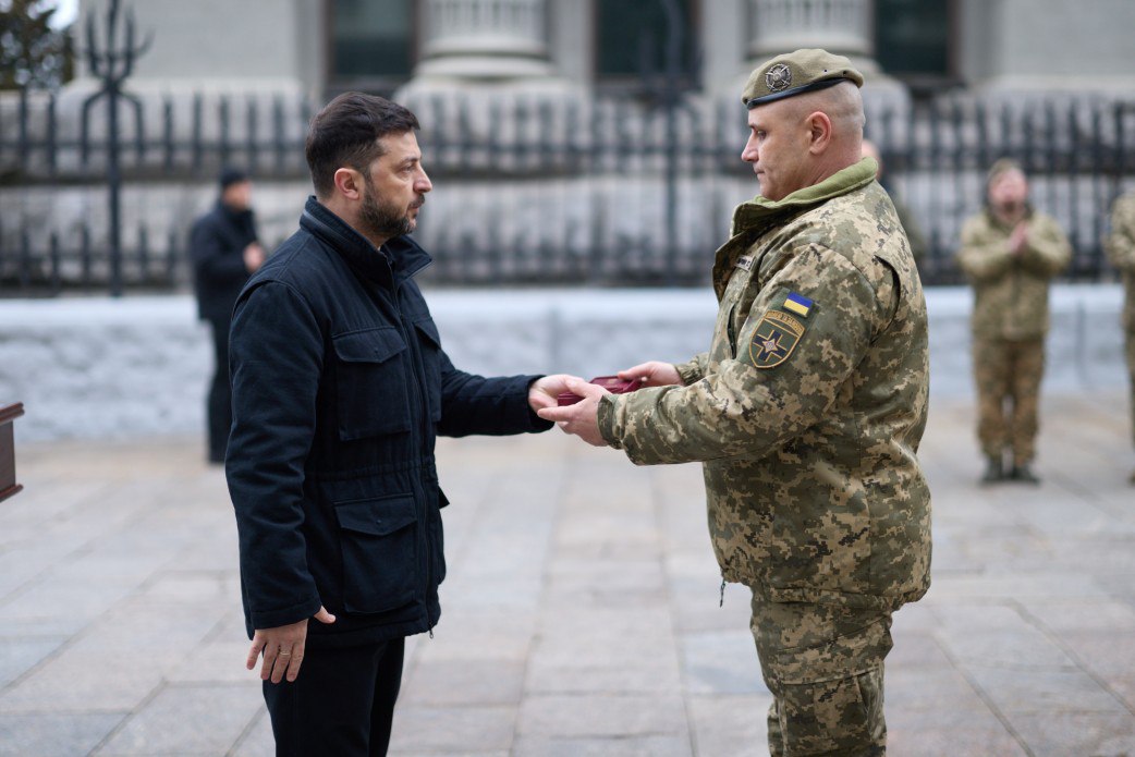 Боєць з Одещини Віталій Богачек отримав орден «За мужність» від президента (фото) «фото»