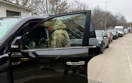У Паланці відкрили мобільний табір для українців, які застрягли через закриття КПП – ситуація на пунктах пропуску «фото»