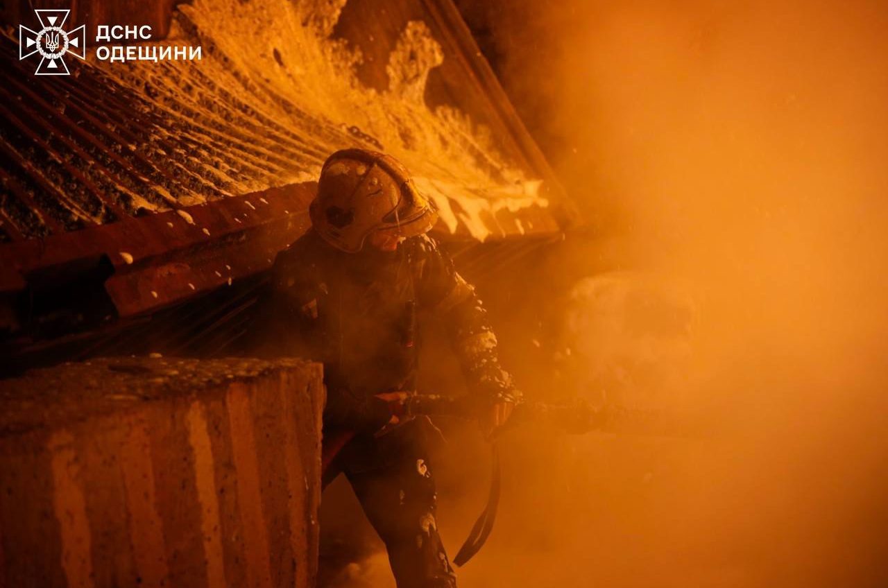 У День енергетика рф атакувала два об’єкти ДТЕК на Одещині «фото»