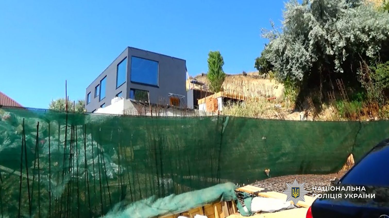 В Одесі чоловік без будь яких документів просто побудував собі будинок біля моря (фото) «фото»