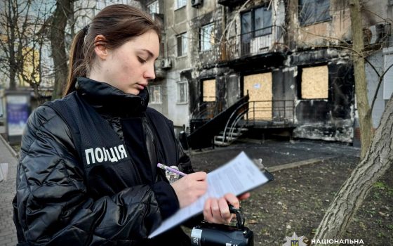 Підпал на замовлення: молодик за тисячу доларів пошкодив відділення банку на Таїрова (фото) «фото»