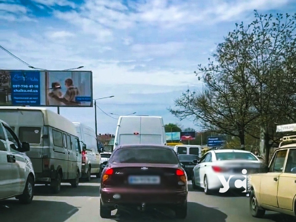 Рух через Маяки знову перекрито — виїзд з Одещини до Румунії заблоковано «фото»