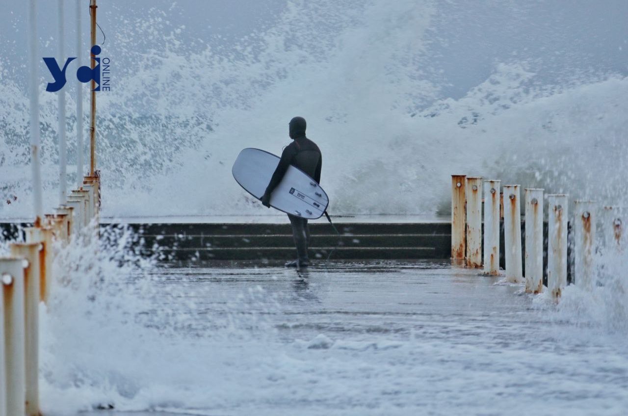 Від 2 морозу до 3 тепла: в Одесі вирує шторм «фото»