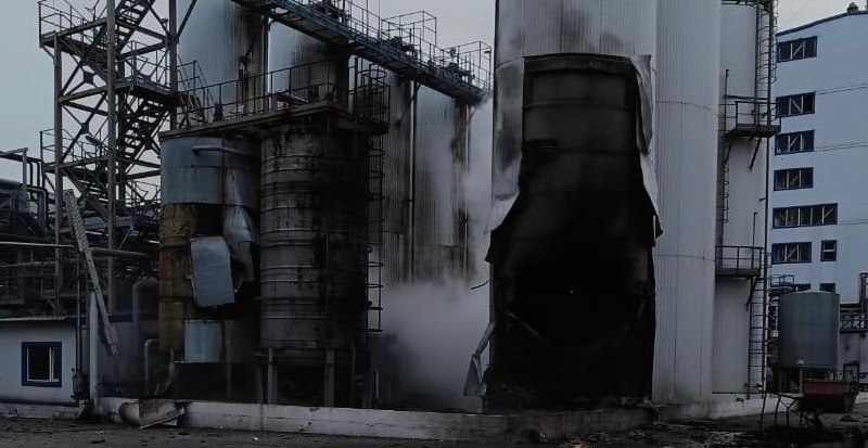 Росія вдарила по портовій інфраструктурі: є постраждалий, пошкоджено судно та резервуар з олією «фото»