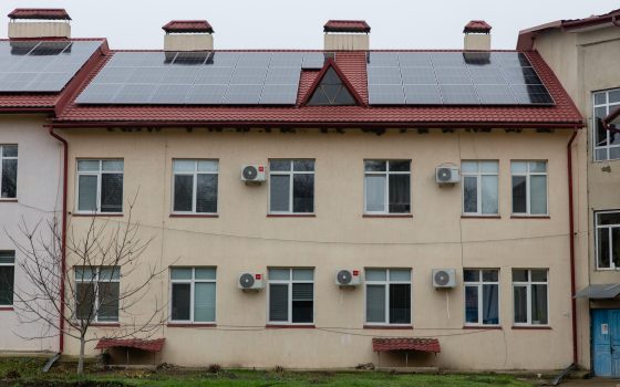 На Одещині лікарня отримала власну сонячну станцію для хірургічного корпусу (фото) «фото»