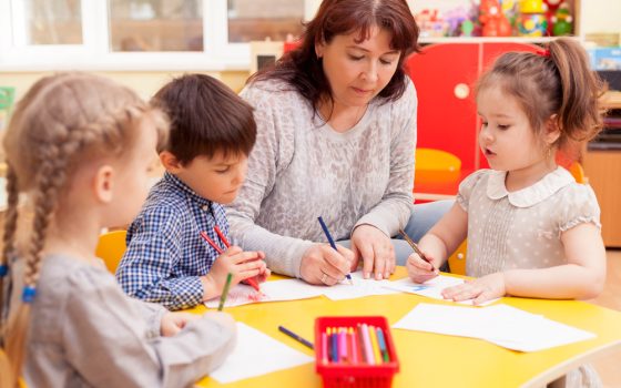 Вихователі дитсадків у деяких громадах отримуватимуть більшу зарплату «фото»