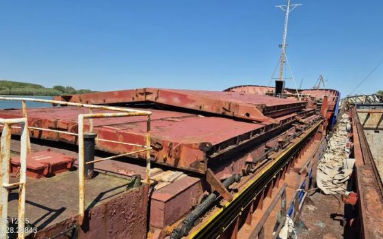 АРМА вкотре намагається продати судно тіньового флоту росії, яке відбуксирували на Одещину «фото»