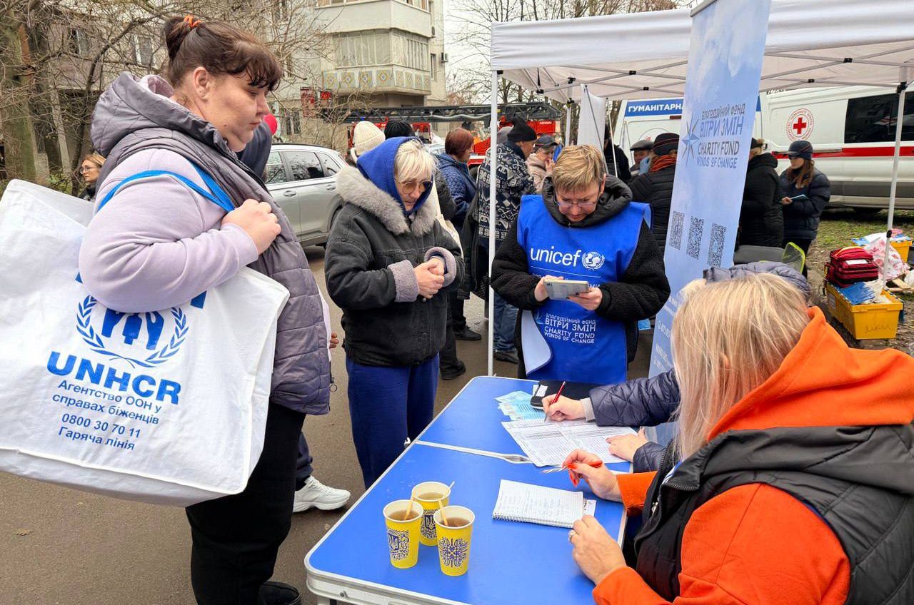 Після нічної атаки РФ по Одесі 35 тисяч домогосподарств лишаються без світла (фото) «фото»