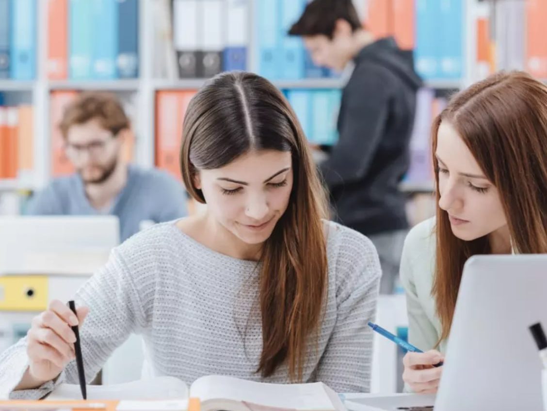 Стипендії зростуть вдвічі з початку нового навчального року «фото»