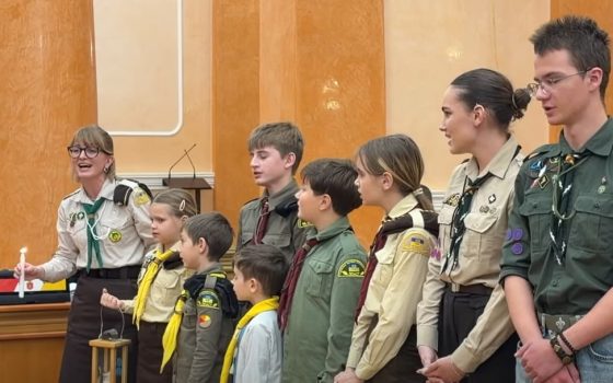 Пластуни принесли в Одеську міську раду Вифлеємський вогонь (відео) «фото»