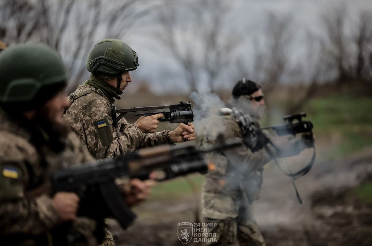 Війна. День 1391 коротко про головне (ОНОВЛЮЄТЬСЯ) «фото»