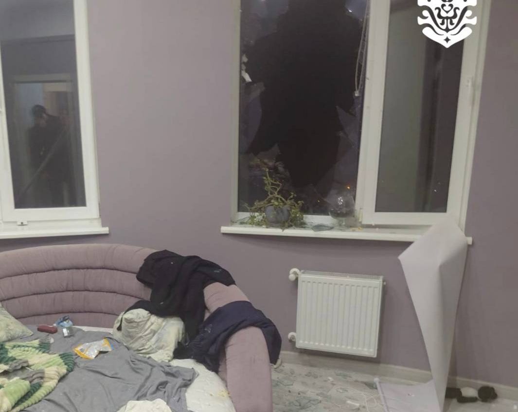 Дронова атака на Одесу: безпілотник влучив у балкон багатоповерхівки (фото) «фото»