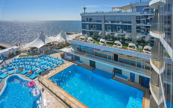 В Одесі арештували керівника дельфінарію через незаконне будівництво на Ланжероні «фото»