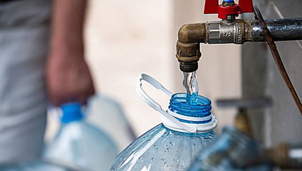 В Одесі тимчасово зупинилося водопостачання частини міста через аварію на електромережі (ОНОВЛЕНО) «фото»