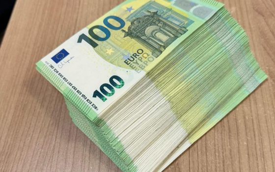 На пункті пропуску Паланка виявили спробу незаконного перевезення 22 тисяч євро «фото»