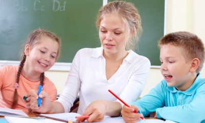 Вчителі починають отримувати підвищену зарплату: з 1 січня — плюс 30% «фото»