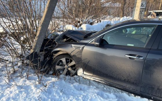 На Одещині втікачі від прикордонників врізалися в стовп (фото) «фото»