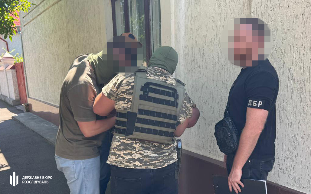 За гроші «звільняли» чоловіків від служби в армії: на Одещині судитимуть двох правоохоронців «фото»