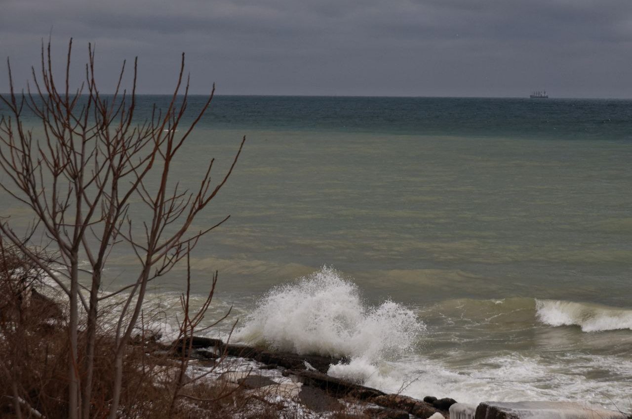 На Одещину насувається Південний циклон: завтра у місті оголосили штормове попередження (відео) «фото»