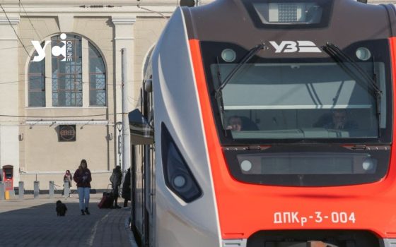 Аномальна погода ускладнила рух поїздів по всій Україні: найбільші затримки — на Одещині «фото»