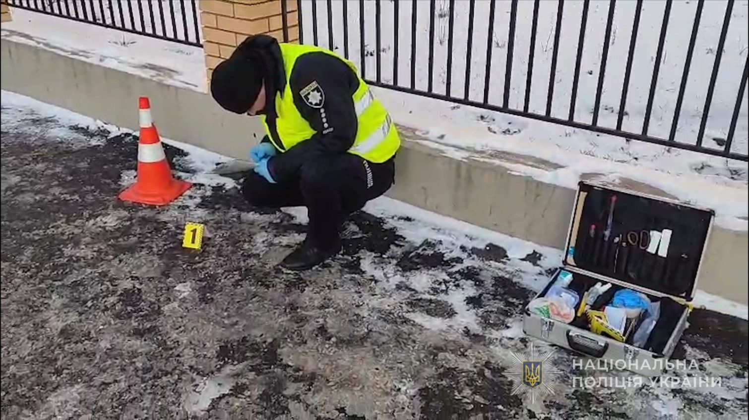 Стріляли, а потім затягли до авто: в Одесі затримали причетних до викрадення 19-річної дівчини (фото, відео) «фото»