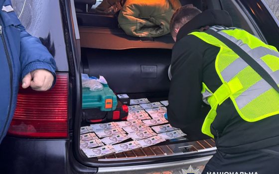 4000 доларів за «маршрут» до Придністров’я: на Одещині затримали військового за спробу підкупити прикордонника (фото) «фото»