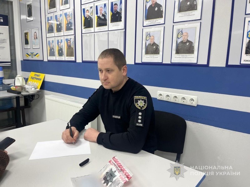 Двоє хлопців в Ізмаїлі виманили 9 тисяч гривень у 63-річної жінки «фото»