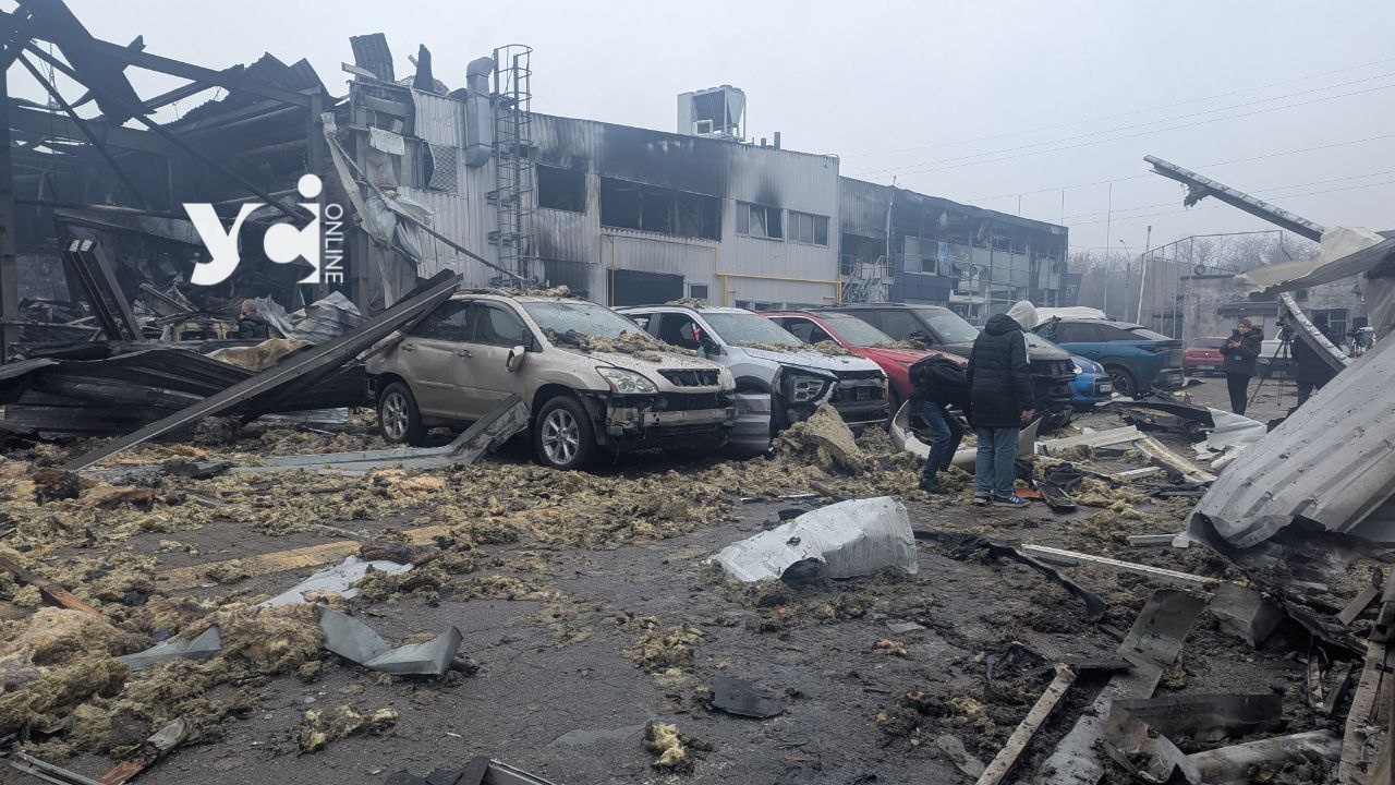 Вночі ворог вкотре атакував Одесу: одна людина загинула, пошкоджена портова інфраструктура (фото) «фото»