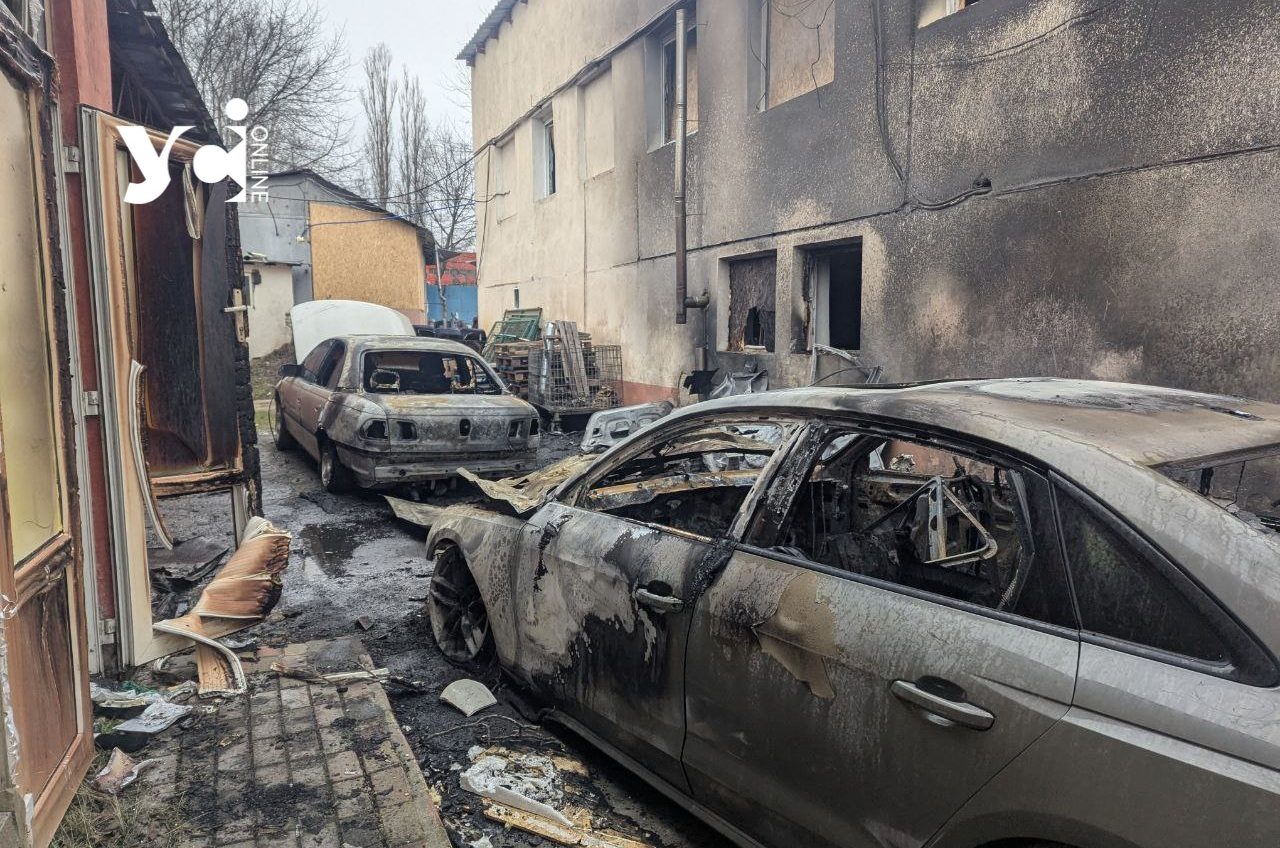 Російський дрон знищив СТО в Одесі: майно вигоріло вщент (фото, відео) «фото»